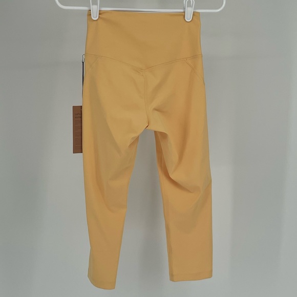GIRLFRIEND COLLECTIVE NWT HIGH WAIST CAPRI LEGGINGS SUNBURST YELLOW EXTRA SMALL - Picture 4 of 9